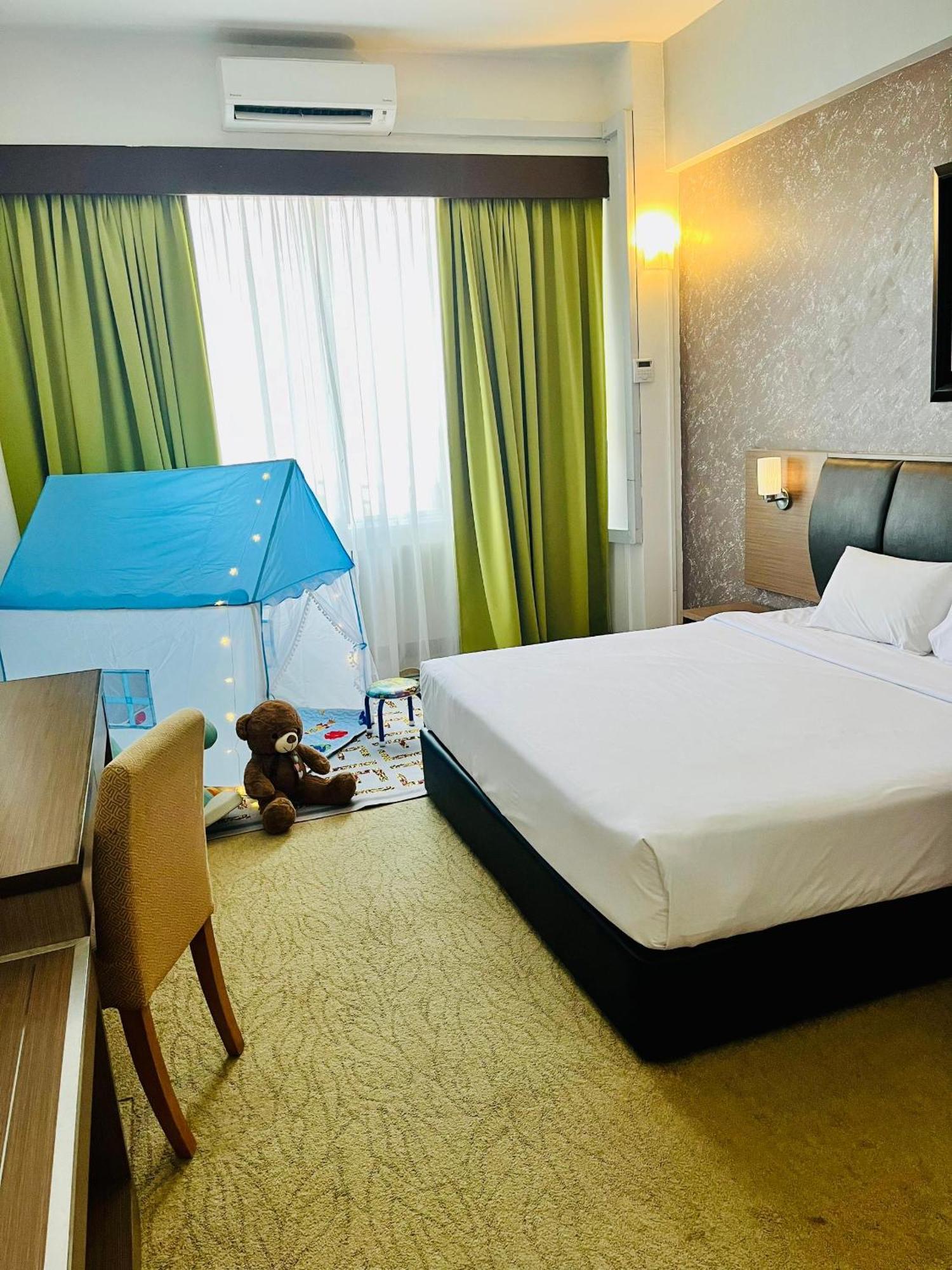 โรงแรมเซ็นทรัล มะละกา แอท ซิตี้เซ็นเตอร์ Malacca ภายนอก รูปภาพ